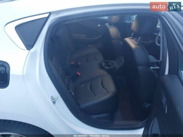Білий Шевроле Вольт, об'ємом двигуна 1.5 л та пробігом 103 тис. км за 1900 $, фото 7 на Automoto.ua