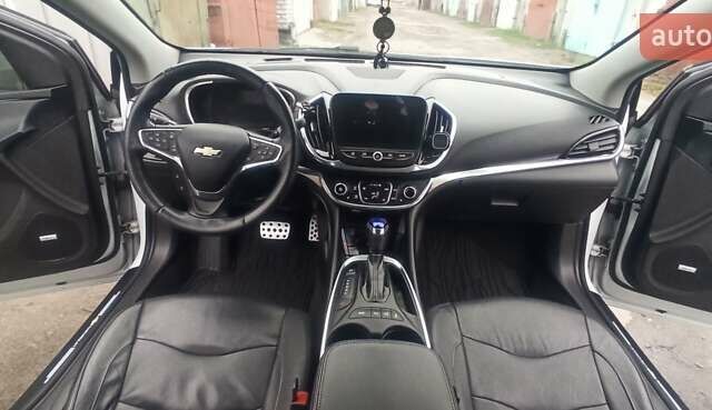 Білий Шевроле Вольт, об'ємом двигуна 1.49 л та пробігом 128 тис. км за 15000 $, фото 24 на Automoto.ua