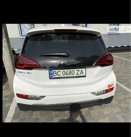 Белый Шевроле Вольт, объемом двигателя 0 л и пробегом 65 тыс. км за 14300 $, фото 4 на Automoto.ua