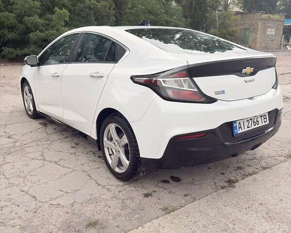 Білий Шевроле Вольт, об'ємом двигуна 1.5 л та пробігом 95 тис. км за 17500 $, фото 5 на Automoto.ua