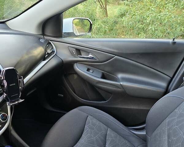 Білий Шевроле Вольт, об'ємом двигуна 1.49 л та пробігом 206 тис. км за 16000 $, фото 14 на Automoto.ua