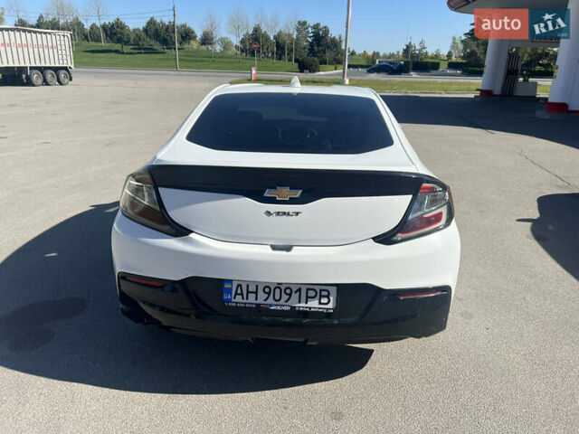 Білий Шевроле Вольт, об'ємом двигуна 1.49 л та пробігом 128 тис. км за 15500 $, фото 6 на Automoto.ua