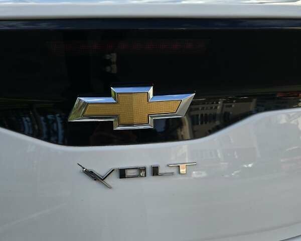 Білий Шевроле Вольт, об'ємом двигуна 1.49 л та пробігом 206 тис. км за 16000 $, фото 7 на Automoto.ua