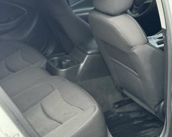 Белый Шевроле Вольт, объемом двигателя 1.5 л и пробегом 144 тыс. км за 14999 $, фото 20 на Automoto.ua