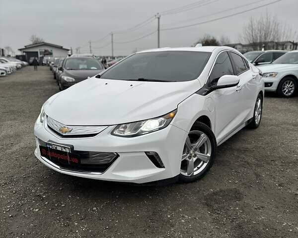 Белый Шевроле Вольт, объемом двигателя 1.49 л и пробегом 95 тыс. км за 18400 $, фото 3 на Automoto.ua