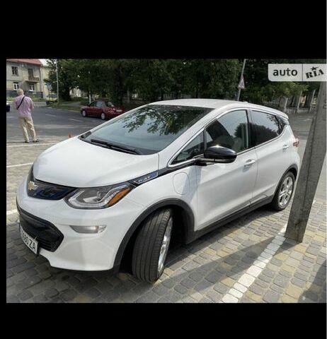 Белый Шевроле Вольт, объемом двигателя 0 л и пробегом 65 тыс. км за 14300 $, фото 3 на Automoto.ua