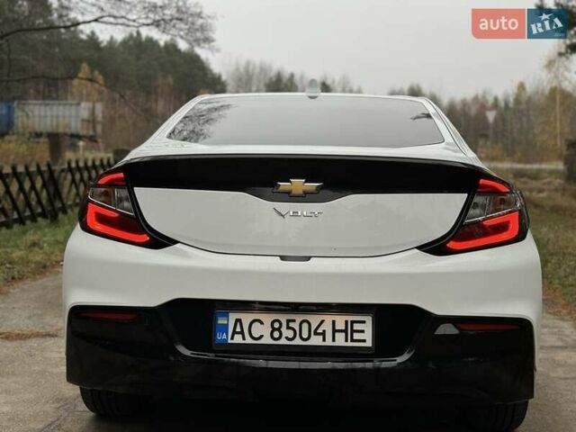 Белый Шевроле Вольт, объемом двигателя 1.5 л и пробегом 144 тыс. км за 14999 $, фото 7 на Automoto.ua