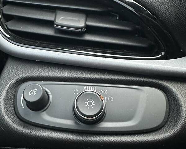 Білий Шевроле Вольт, об'ємом двигуна 1.49 л та пробігом 95 тис. км за 18400 $, фото 34 на Automoto.ua