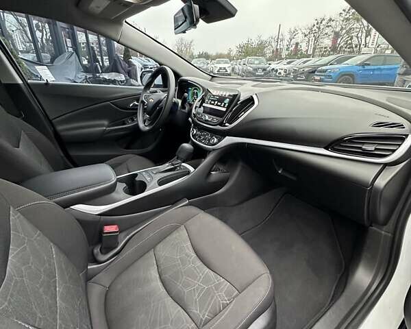 Білий Шевроле Вольт, об'ємом двигуна 1.49 л та пробігом 95 тис. км за 18400 $, фото 27 на Automoto.ua