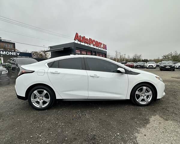 Белый Шевроле Вольт, объемом двигателя 1.49 л и пробегом 95 тыс. км за 18400 $, фото 4 на Automoto.ua