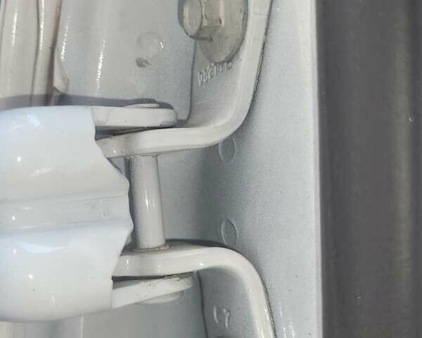 Белый Шевроле Вольт, объемом двигателя 1.49 л и пробегом 139 тыс. км за 15300 $, фото 27 на Automoto.ua
