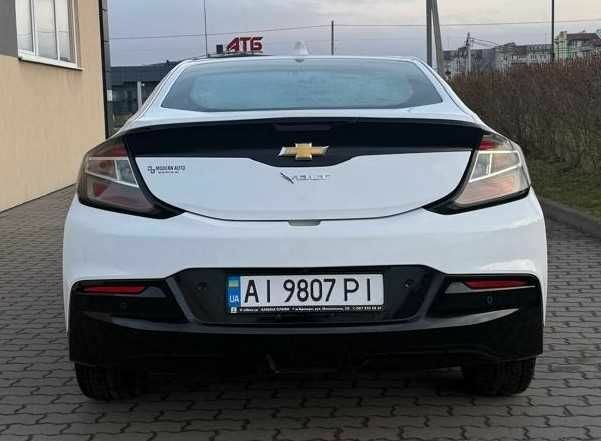 Белый Шевроле Вольт, объемом двигателя 1.5 л и пробегом 121 тыс. км за 16600 $, фото 3 на Automoto.ua