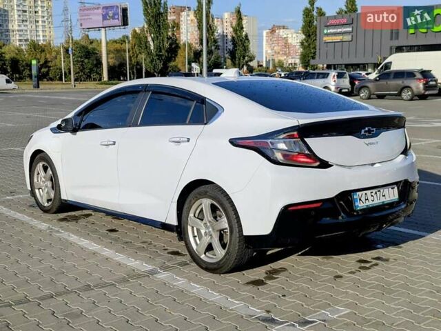 Белый Шевроле Вольт, объемом двигателя 1.49 л и пробегом 106 тыс. км за 16500 $, фото 6 на Automoto.ua