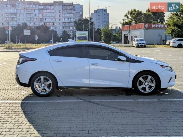 Белый Шевроле Вольт, объемом двигателя 1.49 л и пробегом 106 тыс. км за 16500 $, фото 5 на Automoto.ua