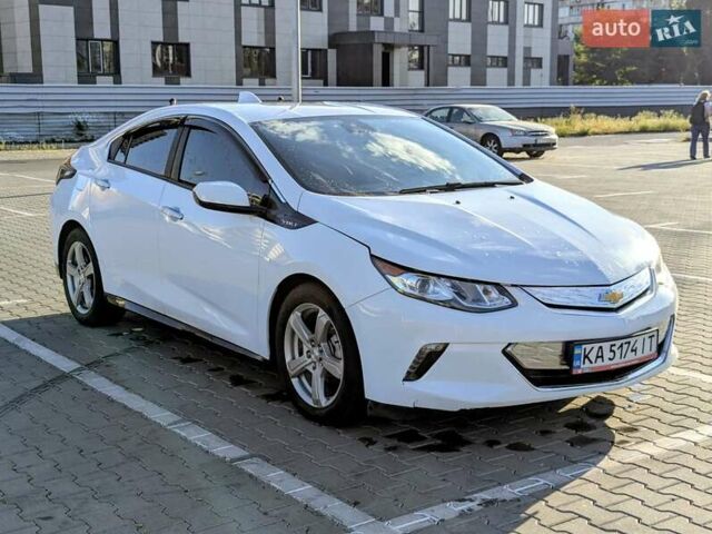 Белый Шевроле Вольт, объемом двигателя 1.49 л и пробегом 106 тыс. км за 16500 $, фото 4 на Automoto.ua