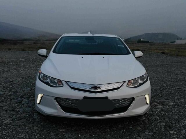 Белый Шевроле Вольт, объемом двигателя 1.5 л и пробегом 33 тыс. км за 11200 $, фото 1 на Automoto.ua