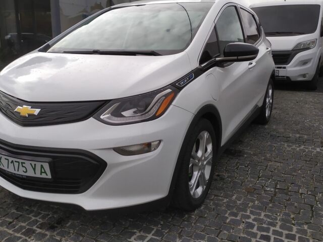 Белый Шевроле Вольт, объемом двигателя 0 л и пробегом 175 тыс. км за 15000 $, фото 3 на Automoto.ua