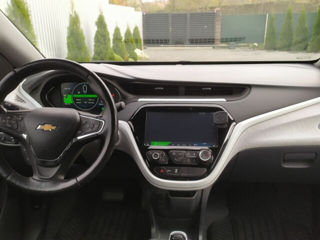 Белый Шевроле Вольт, объемом двигателя 0 л и пробегом 175 тыс. км за 15000 $, фото 4 на Automoto.ua