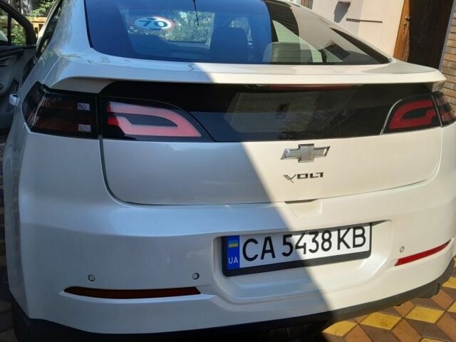 Белый Шевроле Вольт, объемом двигателя 1.4 л и пробегом 184 тыс. км за 10000 $, фото 12 на Automoto.ua