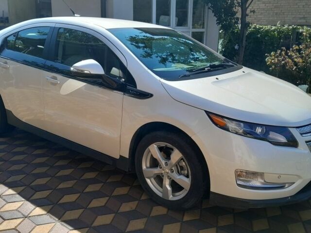 Белый Шевроле Вольт, объемом двигателя 1.4 л и пробегом 184 тыс. км за 10000 $, фото 14 на Automoto.ua