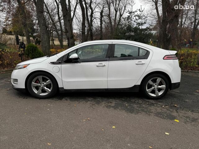 Белый Шевроле Вольт, объемом двигателя 1.4 л и пробегом 171 тыс. км за 10690 $, фото 10 на Automoto.ua