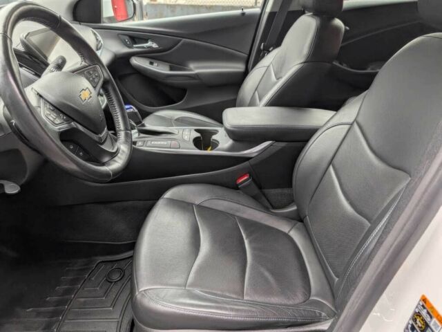 Белый Шевроле Вольт, объемом двигателя 0 л и пробегом 59 тыс. км за 12000 $, фото 7 на Automoto.ua