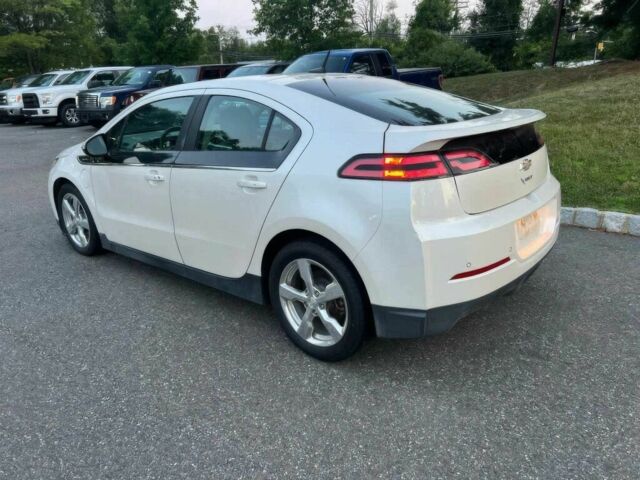 Белый Шевроле Вольт, объемом двигателя 1.4 л и пробегом 81 тыс. км за 1900 $, фото 6 на Automoto.ua