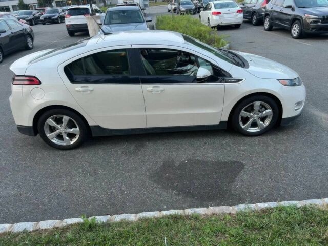 Білий Шевроле Вольт, об'ємом двигуна 1.4 л та пробігом 88 тис. км за 10000 $, фото 3 на Automoto.ua