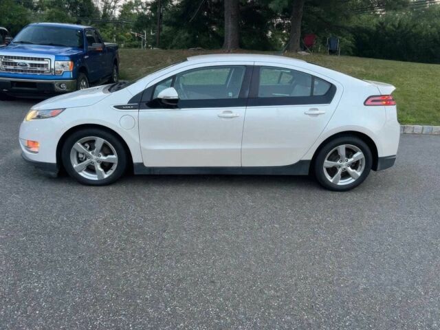 Білий Шевроле Вольт, об'ємом двигуна 1.4 л та пробігом 88 тис. км за 10000 $, фото 7 на Automoto.ua