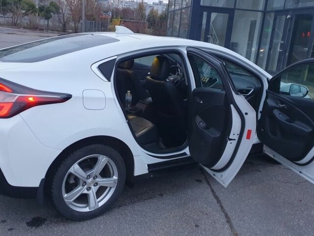 Білий Шевроле Вольт, об'ємом двигуна 1.5 л та пробігом 93 тис. км за 15300 $, фото 11 на Automoto.ua