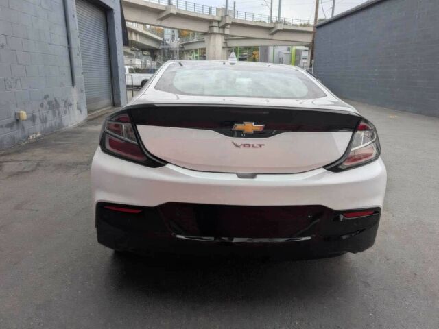 Белый Шевроле Вольт, объемом двигателя 1.5 л и пробегом 62 тыс. км за 3800 $, фото 3 на Automoto.ua