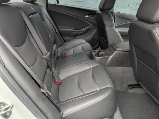 Белый Шевроле Вольт, объемом двигателя 1.5 л и пробегом 62 тыс. км за 3800 $, фото 10 на Automoto.ua