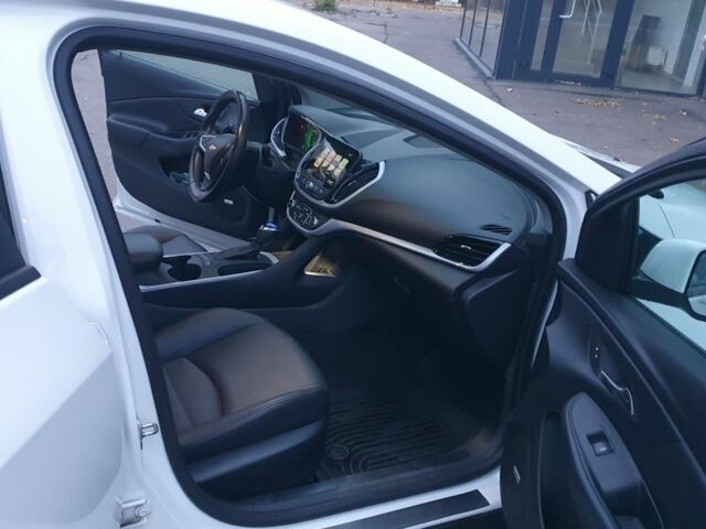 Білий Шевроле Вольт, об'ємом двигуна 1.5 л та пробігом 93 тис. км за 15300 $, фото 9 на Automoto.ua