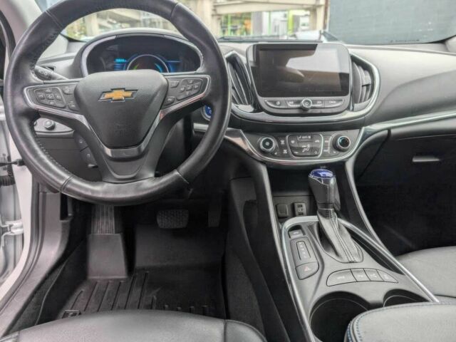 Белый Шевроле Вольт, объемом двигателя 1.5 л и пробегом 62 тыс. км за 3800 $, фото 6 на Automoto.ua