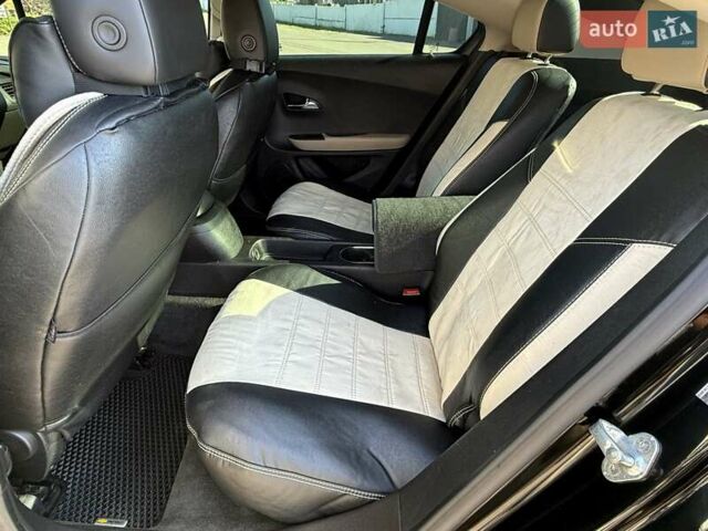 Черный Шевроле Вольт, объемом двигателя 0 л и пробегом 256 тыс. км за 8700 $, фото 51 на Automoto.ua