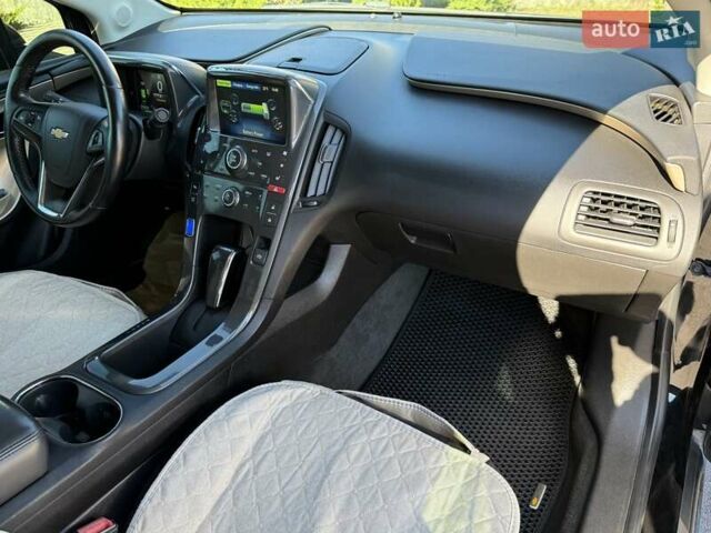 Черный Шевроле Вольт, объемом двигателя 0 л и пробегом 256 тыс. км за 8700 $, фото 61 на Automoto.ua