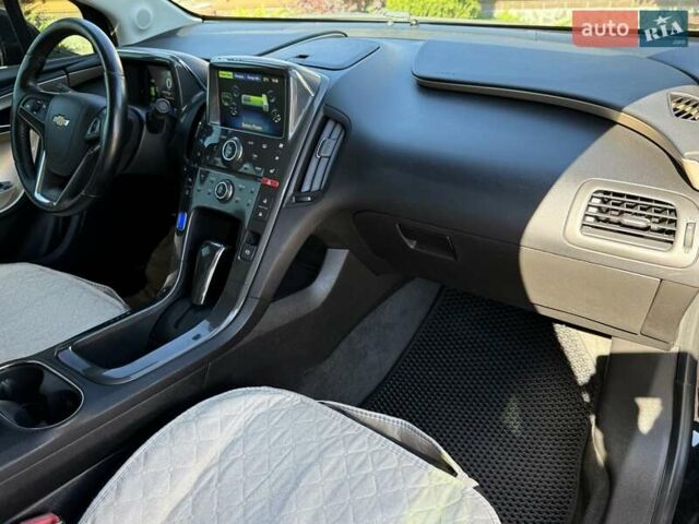 Черный Шевроле Вольт, объемом двигателя 0 л и пробегом 256 тыс. км за 8700 $, фото 59 на Automoto.ua