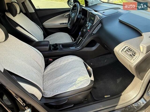 Черный Шевроле Вольт, объемом двигателя 0 л и пробегом 256 тыс. км за 8700 $, фото 54 на Automoto.ua