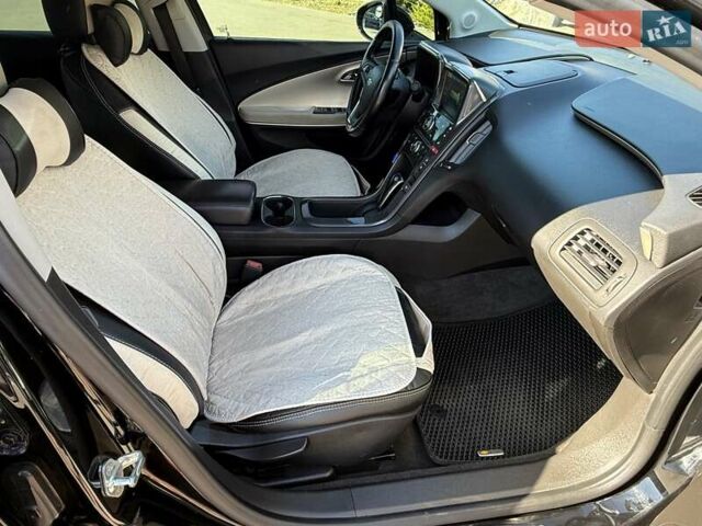 Черный Шевроле Вольт, объемом двигателя 0 л и пробегом 256 тыс. км за 8700 $, фото 53 на Automoto.ua