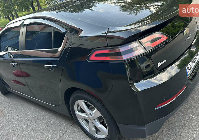 Черный Шевроле Вольт, объемом двигателя 1.4 л и пробегом 177 тыс. км за 12000 $, фото 1 на Automoto.ua