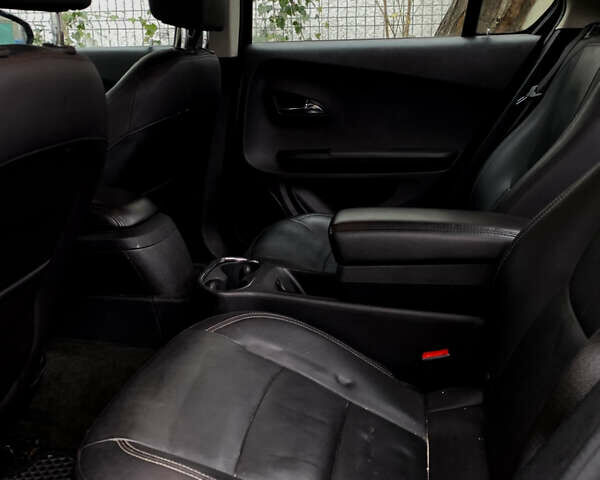 Черный Шевроле Вольт, объемом двигателя 1.4 л и пробегом 207 тыс. км за 11111 $, фото 10 на Automoto.ua