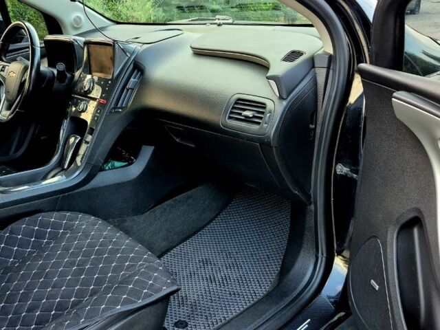 Чорний Шевроле Вольт, об'ємом двигуна 1.4 л та пробігом 180 тис. км за 10000 $, фото 7 на Automoto.ua