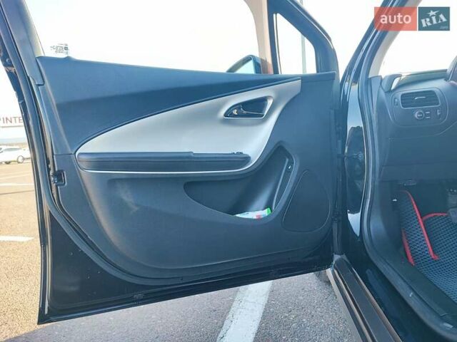 Черный Шевроле Вольт, объемом двигателя 1.4 л и пробегом 169 тыс. км за 9300 $, фото 11 на Automoto.ua