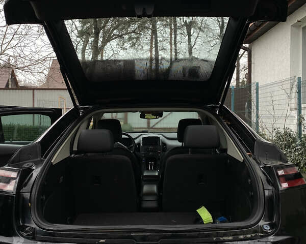 Черный Шевроле Вольт, объемом двигателя 1.4 л и пробегом 207 тыс. км за 11111 $, фото 12 на Automoto.ua