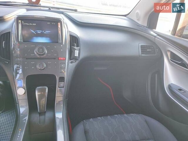 Черный Шевроле Вольт, объемом двигателя 1.4 л и пробегом 169 тыс. км за 9300 $, фото 13 на Automoto.ua