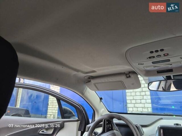 Черный Шевроле Вольт, объемом двигателя 1.4 л и пробегом 230 тыс. км за 9800 $, фото 18 на Automoto.ua