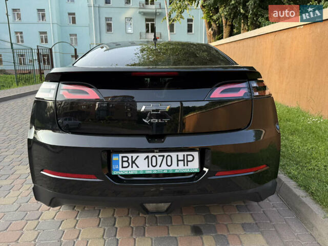 Черный Шевроле Вольт, объемом двигателя 1.4 л и пробегом 170 тыс. км за 11900 $, фото 4 на Automoto.ua