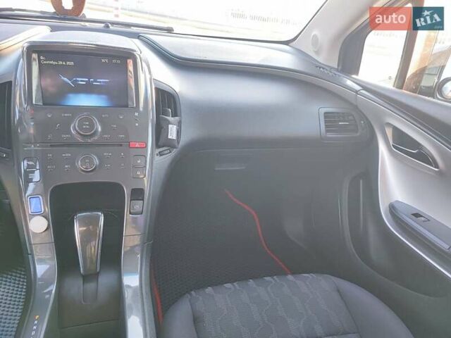 Черный Шевроле Вольт, объемом двигателя 1.4 л и пробегом 169 тыс. км за 9300 $, фото 14 на Automoto.ua