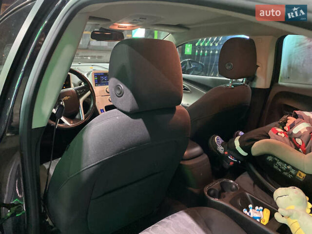 Черный Шевроле Вольт, объемом двигателя 1.4 л и пробегом 199 тыс. км за 10600 $, фото 14 на Automoto.ua