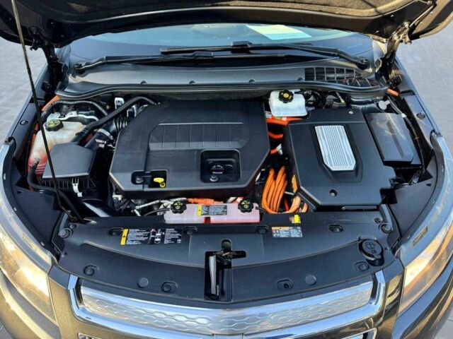 Черный Шевроле Вольт, объемом двигателя 1.4 л и пробегом 206 тыс. км за 10500 $, фото 2 на Automoto.ua